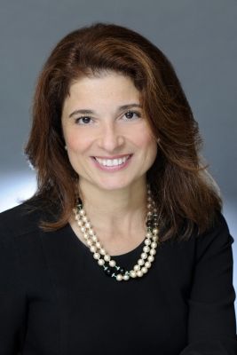 Linda Mantia, Law’92, Senior Executive VP and Chief Operating Officer, Manulife